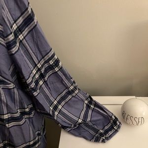 Lane Bryant Long Sleeve Plaid size 22/24 Blues